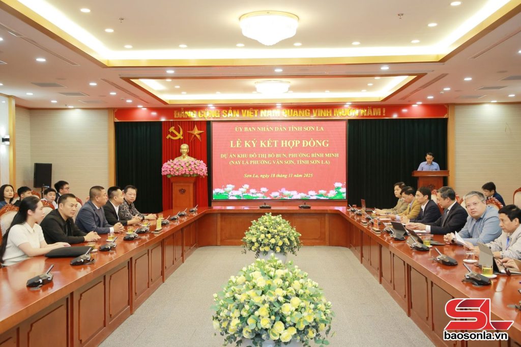 Ký kết hợp đồng Dự án Khu đô thị Bó Bun